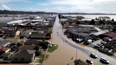 California community turns watery ghost town after flood