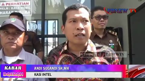 LSM BRAJO SAKTI Holding a demonstration at District Attorney's Office