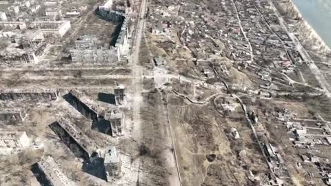 A heartbreaking video of Mariupol. マリウポリの悲痛なビデオ。