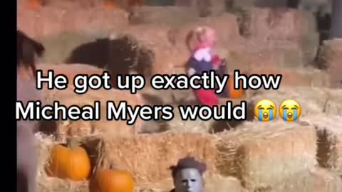 He got up exactly how Micheal Myers would😂