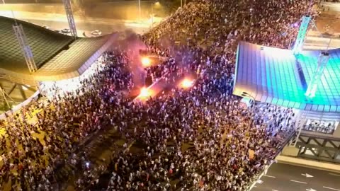 Thousands block Tel Aviv's Ayalon highway protesting first law of judicial reform