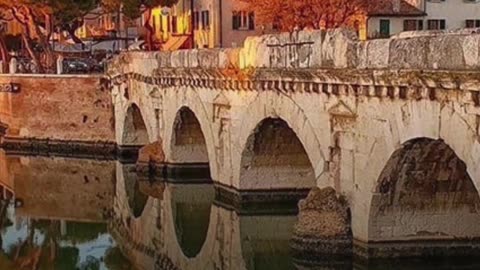 El Puente de Tiberio en Rimini