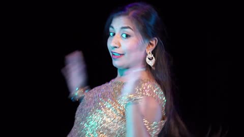 Indian Dance Bollywood Woman Sparkling Dresses.