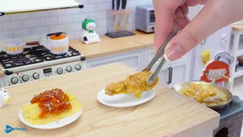 Making the Miniature Jollibee Fried Chicken and Spaghetti | ASMR Miniature Cooking & Mini Food