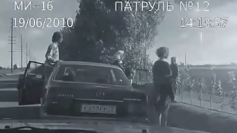 A RUSSIAN ALIEN 👽 🆎DUCTION RECORDED ON POLICE 👮‍♂️ CAM