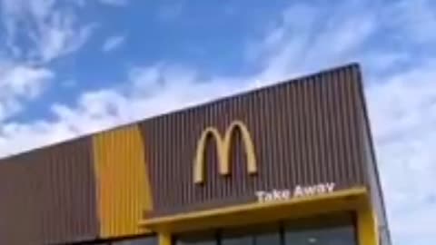 McDonalds opens its first fully automated 5G restaurant to replace humans