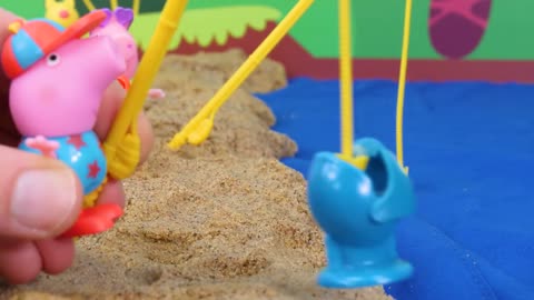 Peppa Pig at the Beach finds Dinosaur Fossils Toy Learning Video for Kids!