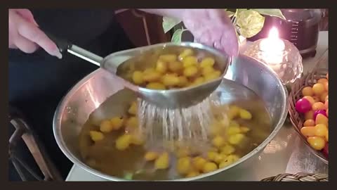 Washing Yellow Pear Heirloom Tomatoes / Relaxing