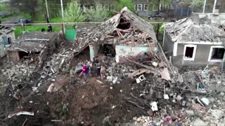 Homes destroyed, people wounded in Donetsk shelling