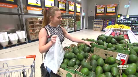 Inflation to hit Aussies during 2022 Christmas | 7NEWS