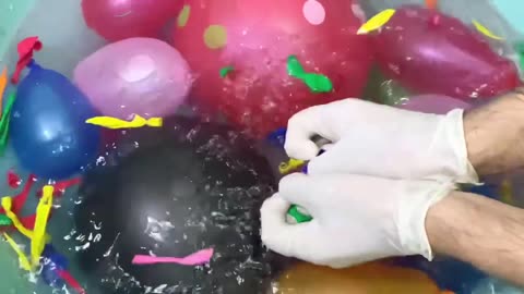 Water Balloons pop part 7!!!