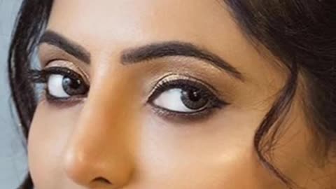 Actress Atulya Ravi Nose inside and Lips Closeup
