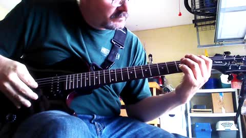 How I play Metallica "Nothing Else Matters" (Part 2) on Guitar made for Beginners