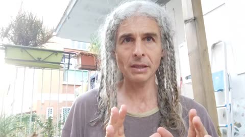 Davide Tutino e la raccolta firme per il referendum