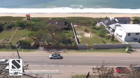 Casa em Itajuba Pé na Areia com área de terreno de pouco mais de 1200m²