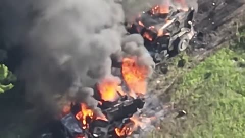 2 MRAP of Zelensky forces burning in Zaporozhye.