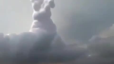 THE HAND OF GOD IN THE SKY AT LEADER SASKATCHEWAN ?