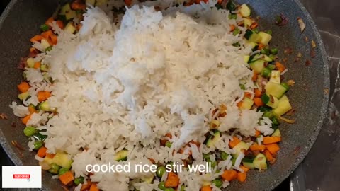 HOW TO COOK CHICKEN FRIED RICE!