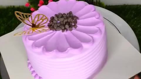 Beautiful cake decorating idea like a pro