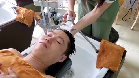 Relaxing shampoo at Kim salon helps me sleep deeper than expected
