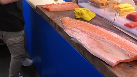 How To Fillet a Whole Salmon | Sashimi & Sushi -Taiwanese street food7