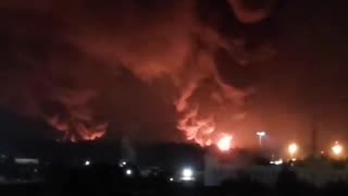 Nachtangriff mit 20 Kamikaze-Drohnen: Inferno auf russischem Armee-Flughafen