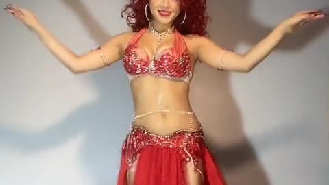 HOT AND SEXY GIRL BELLY DANCE