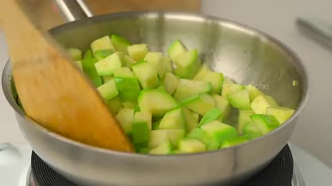 Weight Loss - Eat This Cucumber Salad And You Will Lose Your Belly fat