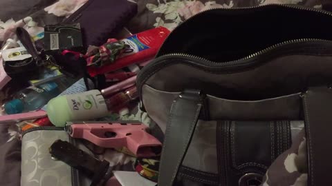 What's in my Coach bag (1st What's in my Bag Video)