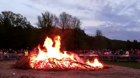 bonfire Time laps on April 30 valborg