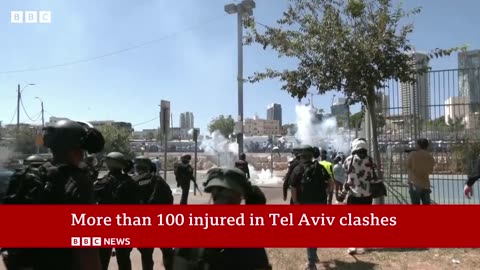 Israeli police clash with Eritrean asylum seekers in Tel Aviv - #BBC News#TelAviv