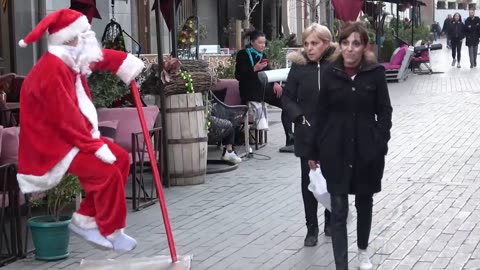 THE FLOATING SANTA SCARY PRANK - Best of Just For Laughs