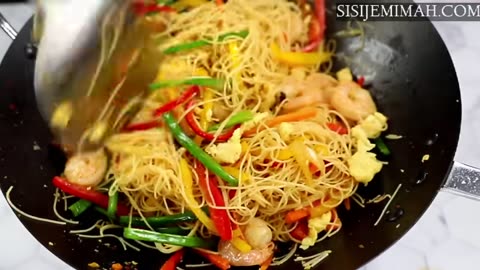 PERFECT SINGAPORE NOODLES - BETTER THAN TAKEOUT