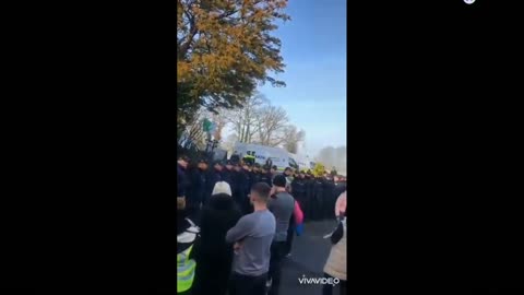 Roscrea Plantation Centre-peaceful demonstrators crushed by State violence (Michael Brazil) 15-01-24