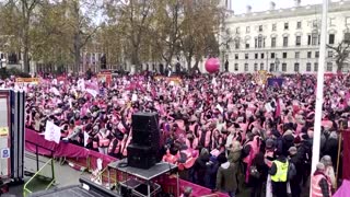 London's Royal Mail workers protest pay, conditions