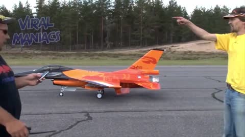 Top 10 Biggest / Largest RC Airplanes In The World [VIDEOS]