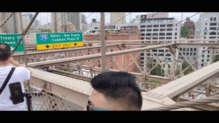 Brooklyn bridge With friends chilling