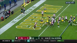 Jordan Love finds Tucker Kraft on 5-yard TD pass to open scoring for Packers