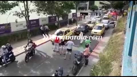 Agresión taxistas Bucaramanga