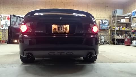 2006 GTO- MUFFLERS REMOVED- STRAIGHT PIPED