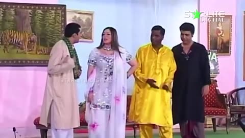 Zafri Khan, Amanat Chan And Nasir Chinyoti - New Pakistani Stage Drama Full Comedy Funny Clip