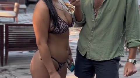 Vlog Miami pool party