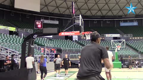 Los Angeles Clippers open preseason camp in Hawaii