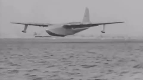 Howard Hughe's Spruce Goose plane