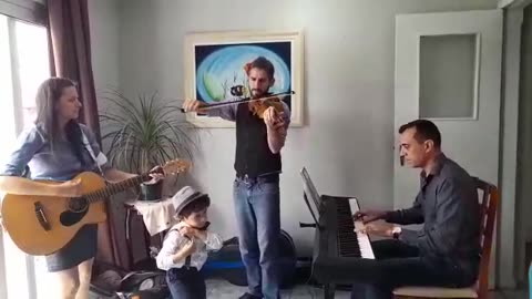 Violin Dance