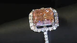 MNAJ :HIGH END PINK DIAMOND. HALO SETTING. REAL VVS2