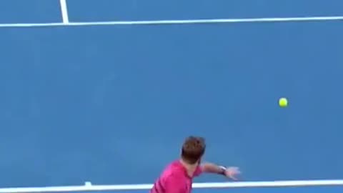 Federervswawrinkamatchupsarealwaysgreat#Australianopen(rightstoAustralianOpen)