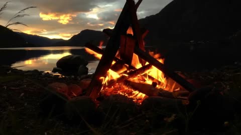 Beautiful Jazz Music with Relaxing Campfire.6/8