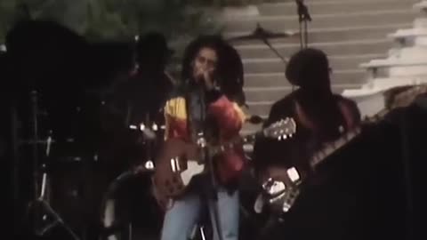Bob Marley and The Wailers -&quot; Get up,Stand Up &quot