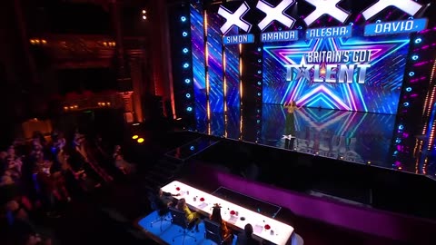 Loren Allred GOLDEN BUZZER NEVER ENOUGH EMOTIONAL AUDITION - Full video in Britain got talent